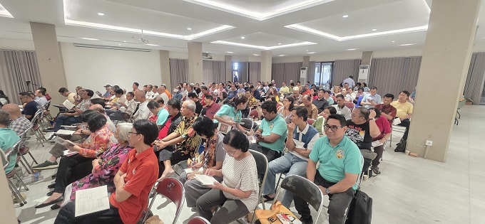 FOTO Peserta antusias mendengarkan PAKAI
